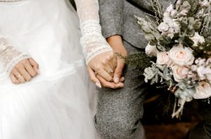 俄羅斯新娘費用與外籍婚姻介紹結婚服務：深入解析與比較